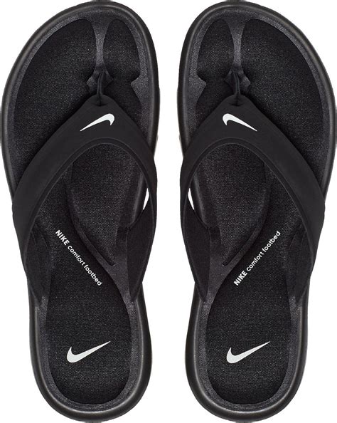 Women's Nike Sandals and Flip